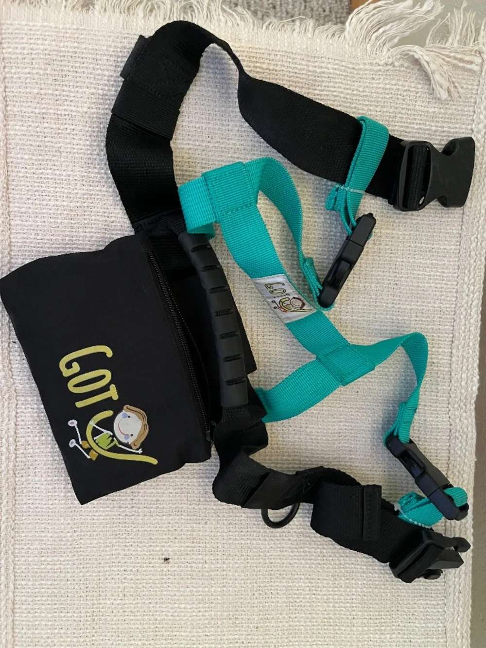 Kids ski harness for parents